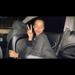 Meet your Posher, Mikayla